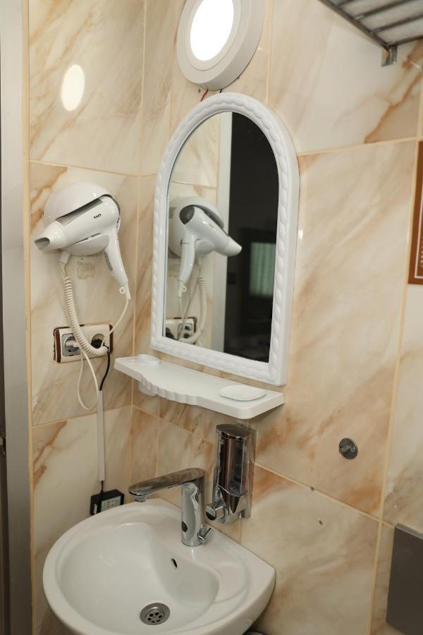 Hotel Kurban Istanbul Exterior photo